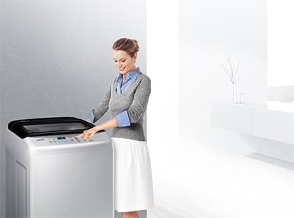 Harmoniously streamline and ergonomic design - Samsung Washing Machine 7KG WA75H4200SW